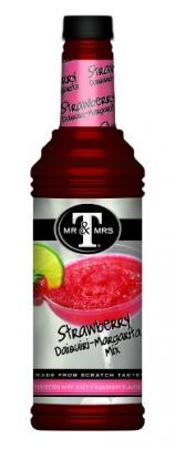 Mr & Mrs Ts - Strawberry Daiquiri Margarita Mix (1L) (1L)
